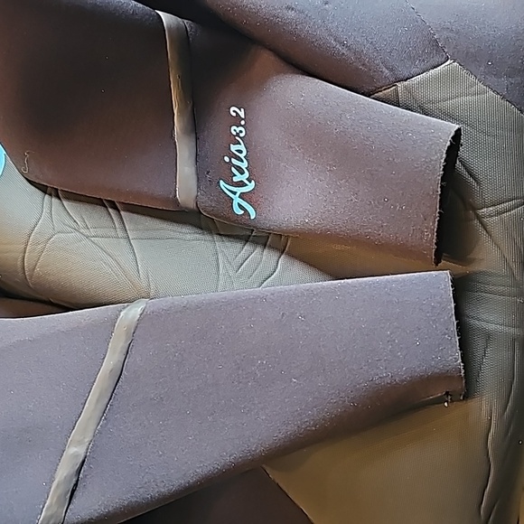 Xcel Women's Axis 3.2 Fullbody Neoprene Wet Suit Size 4 - Picture 14 of 15